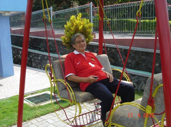 29827_1342060363169_4032285_n